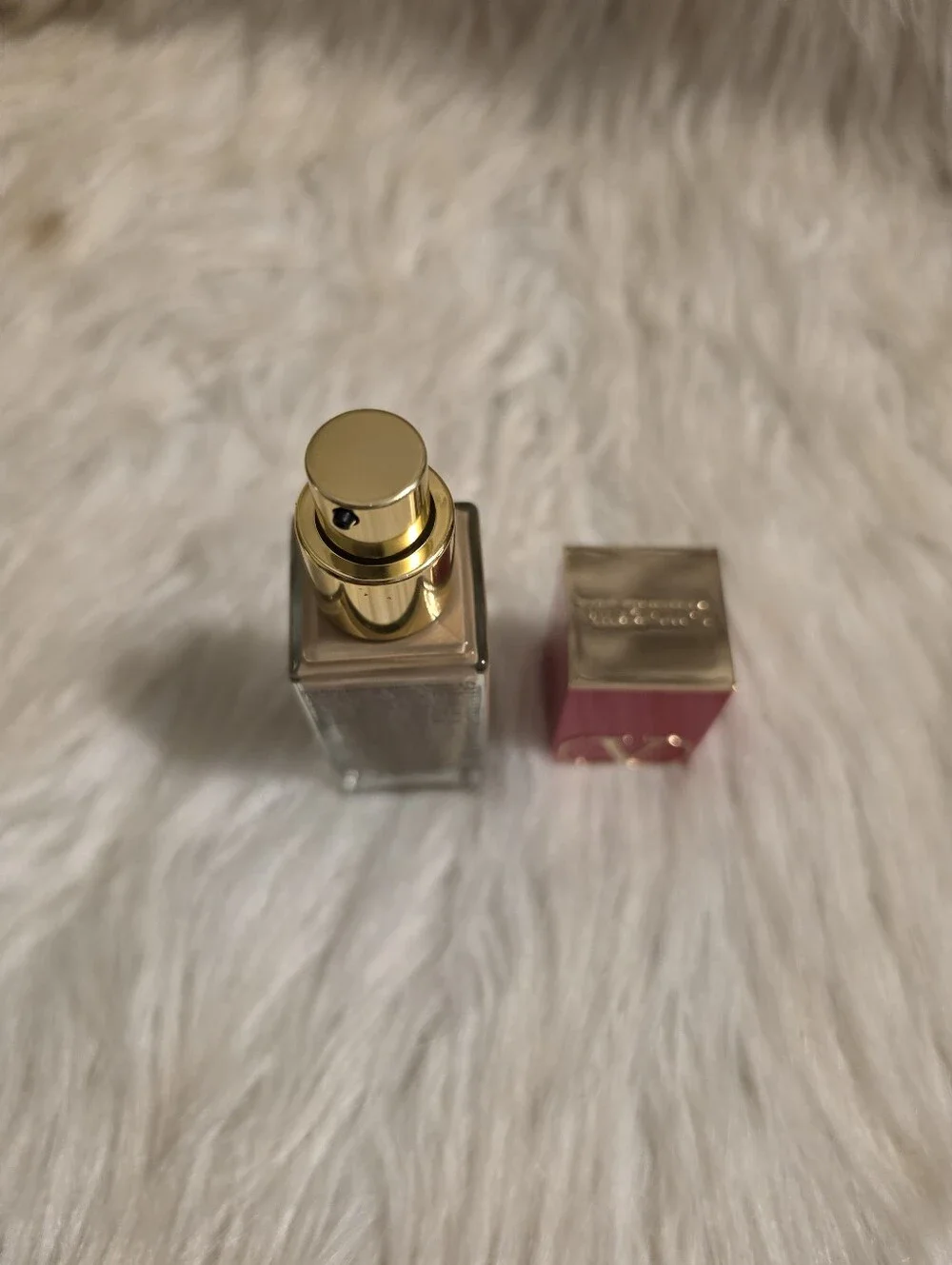 NIB Valentino Light-Lasting Perfecting Foundation